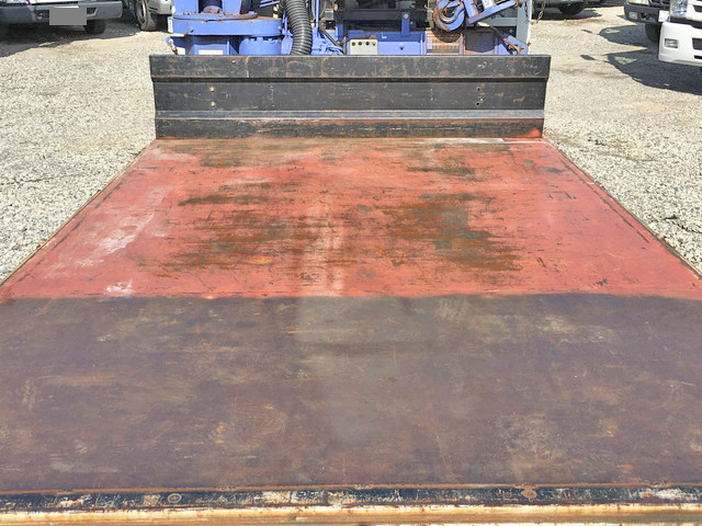 いすゞエルフクレーン3段小型（2t・3t）[写真10]