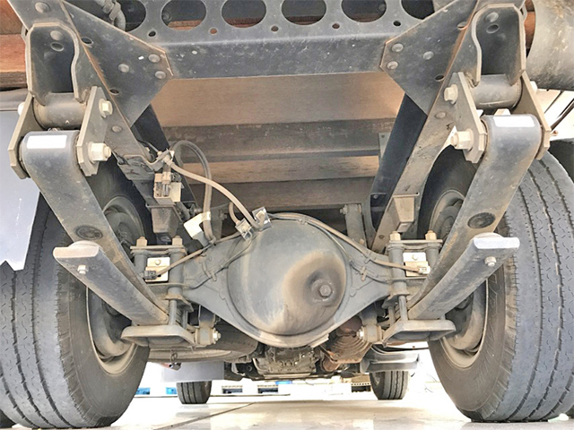 いすゞエルフクレーン3段小型（2t・3t）[写真24]