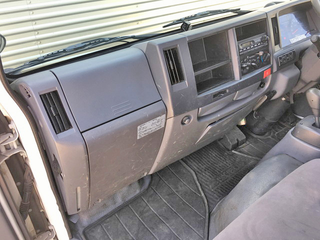 いすゞエルフクレーン3段小型（2t・3t）[写真31]