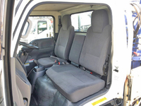 いすゞエルフクレーン3段小型（2t・3t）[写真32]