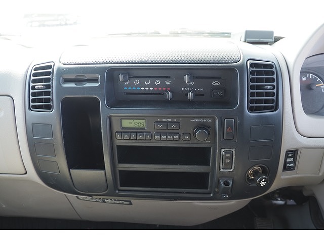 日野デュトロ高所作業車小型（2t・3t）[写真35]