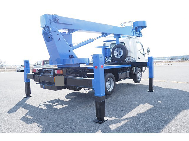 日野デュトロ高所作業車小型（2t・3t）[写真04]