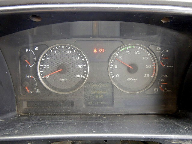 三菱ふそうファイタークレーン4段増トン（6t・8t）[写真12]