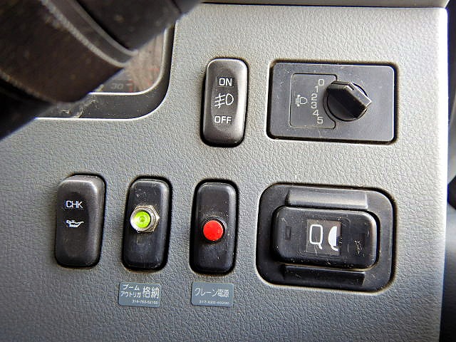 三菱ふそうファイタークレーン4段増トン（6t・8t）[写真19]