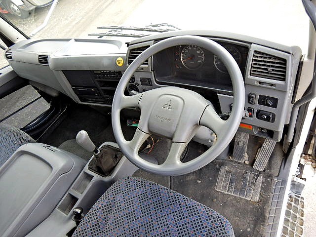 三菱ふそうファイタークレーン4段増トン（6t・8t）[写真21]