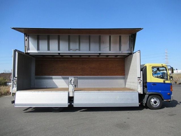 日野レンジャーアルミウイング中型（4t）[写真20]