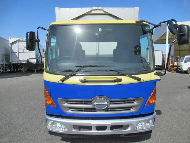 日野レンジャーアルミウイング中型（4t）[写真04]