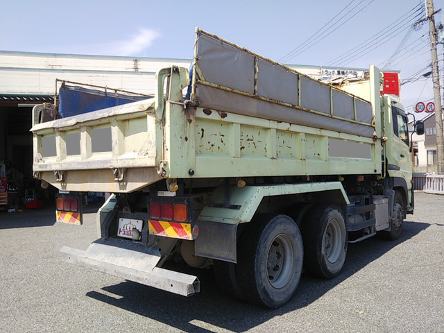 UDトラックスクオンダンプ大型（10t）[写真02]