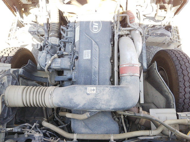 UDトラックスクオンダンプ大型（10t）[写真25]