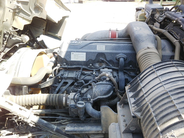 UDトラックスクオンダンプ大型（10t）[写真26]