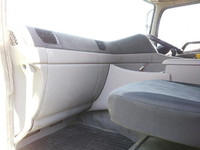 UDトラックスクオンダンプ大型（10t）[写真34]