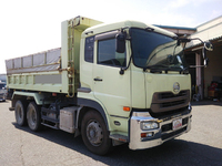 UDトラックスクオンダンプ大型（10t）[写真03]