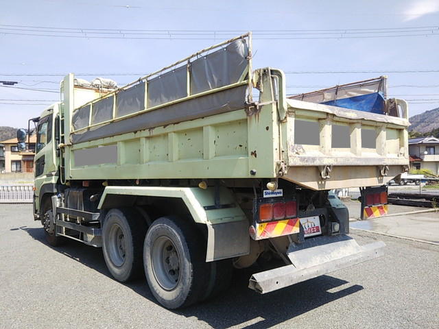 UDトラックスクオンダンプ大型（10t）[写真04]