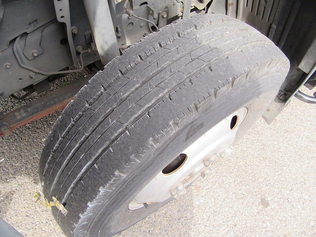 いすゞエルフパッカー車（塵芥車）小型（2t・3t）[写真27]