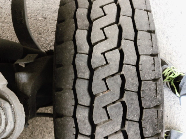 いすゞエルフ冷凍車（冷蔵車）小型（2t・3t）[写真17]