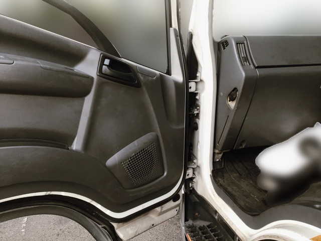 いすゞエルフ冷凍車（冷蔵車）小型（2t・3t）[写真22]