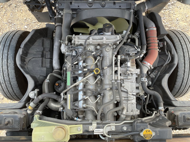 三菱ふそうキャンター平ボディ小型（2t・3t）[写真18]