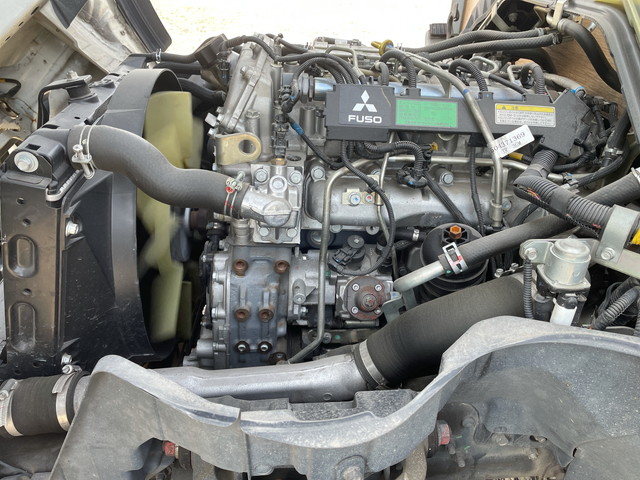 三菱ふそうキャンター平ボディ小型（2t・3t）[写真19]