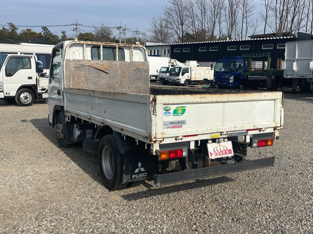 三菱ふそうキャンター平ボディ小型（2t・3t）[写真04]