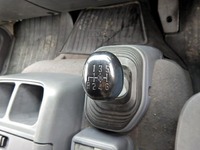 いすゞフォワードクレーン3段中型（4t）[写真13]