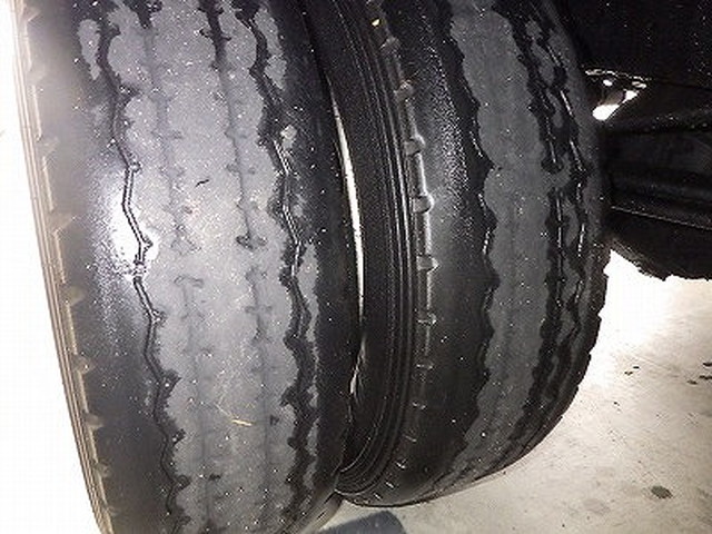 いすゞエルフアルミバン小型（2t・3t）[写真29]