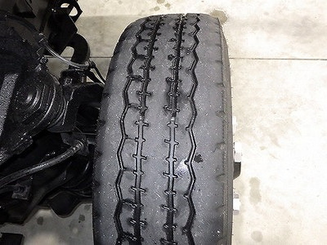 いすゞエルフアルミバン小型（2t・3t）[写真30]