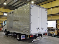 いすゞエルフアルミバン小型（2t・3t）[写真04]