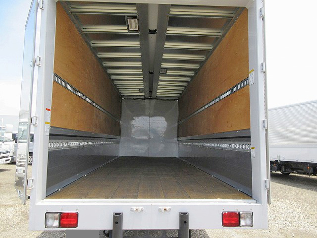 日野レンジャーアルミウイング中型（4t）[写真03]