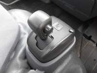 いすゞエルフクレーン3段小型（2t・3t）[写真25]