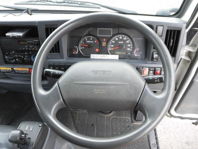 いすゞエルフクレーン3段小型（2t・3t）[写真26]