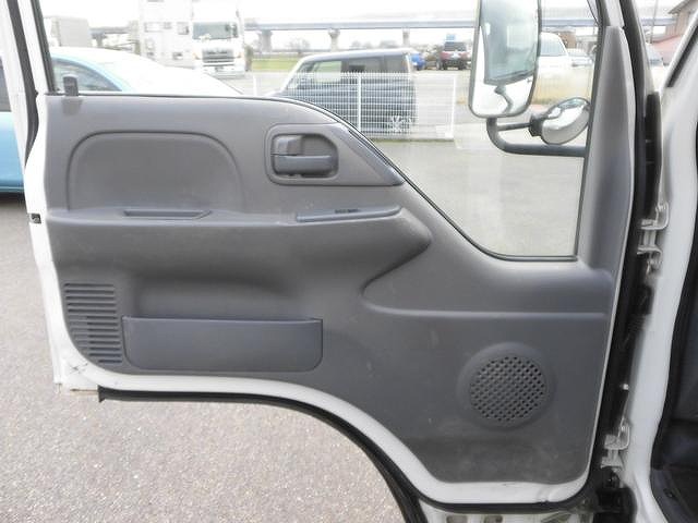 いすゞエルフクレーン3段小型（2t・3t）[写真28]