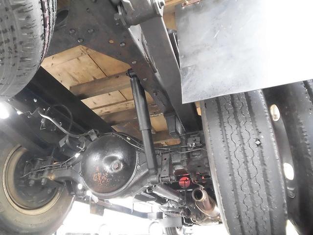 いすゞエルフクレーン3段小型（2t・3t）[写真37]