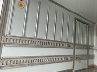 日野デュトロ冷凍車（冷蔵車）小型（2t・3t）[写真12]