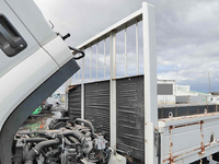 いすゞフォワード平ボディ中型（4t）[写真13]