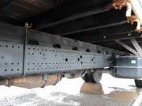 いすゞフォワード平ボディ中型（4t）[写真17]