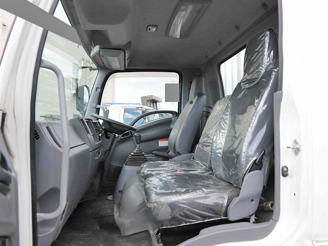 いすゞフォワード平ボディ中型（4t）[写真20]