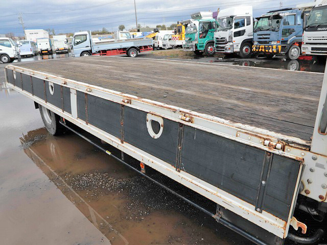 いすゞフォワード平ボディ中型（4t）[写真09]