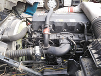 UDトラックスクオントレーラーヘッド（トラクターヘッド）大型（10t）[写真25]