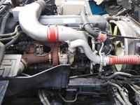 UDトラックスクオントレーラーヘッド（トラクターヘッド）大型（10t）[写真26]