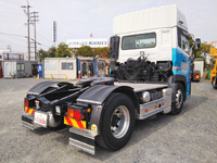 UDトラックスクオントレーラーヘッド（トラクターヘッド）大型（10t）[写真02]