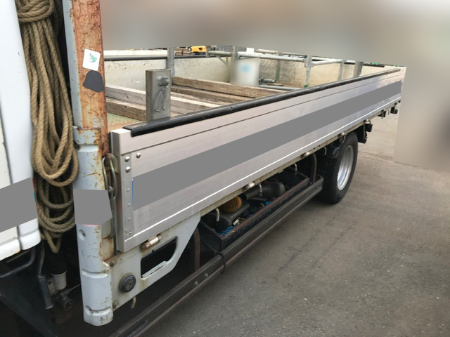 いすゞエルフアルミブロック小型（2t・3t）[写真12]