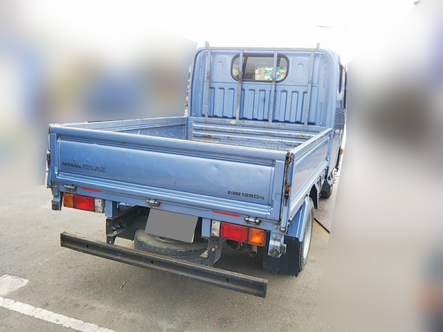 日産アトラスダブルキャブ（Wキャブ）小型（2t・3t）[写真02]
