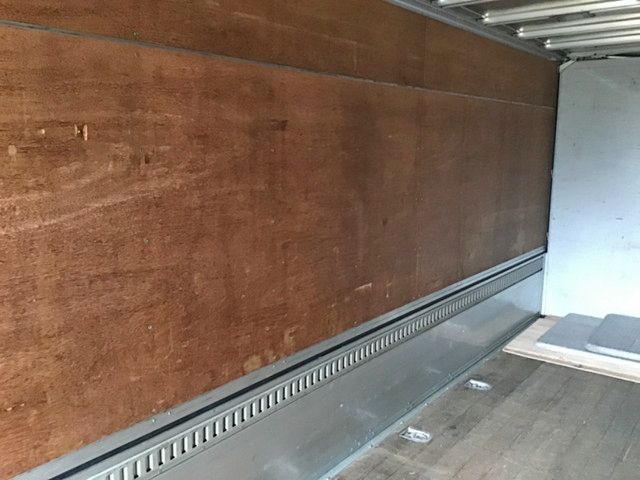 いすゞフォワードアルミウイング中型（4t）[写真02]