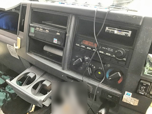 いすゞフォワードアルミウイング中型（4t）[写真23]