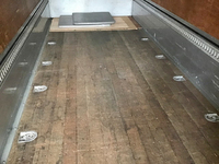 いすゞフォワードアルミウイング中型（4t）[写真05]