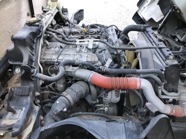 三菱ふそうキャンター平ボディ小型（2t・3t）[写真22]