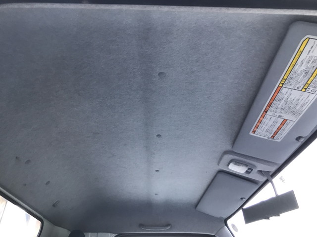 三菱ふそうキャンター平ボディ小型（2t・3t）[写真28]