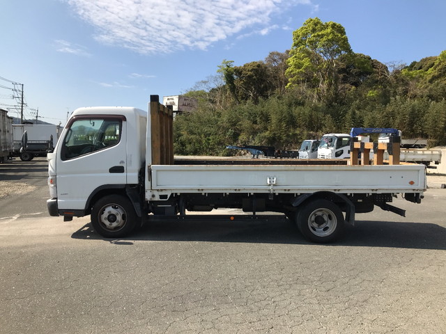三菱ふそうキャンター平ボディ小型（2t・3t）[写真05]