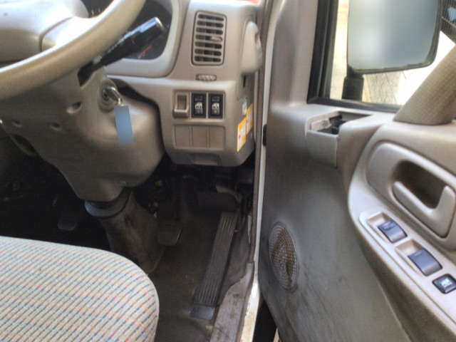 トヨタトヨエースダブルキャブ（Wキャブ）小型（2t・3t）[写真18]