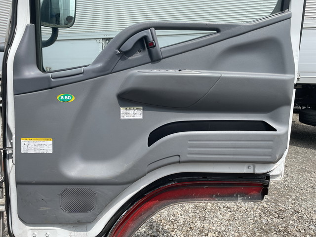 三菱ふそうキャンターガッツ冷凍車（冷蔵車）小型（2t・3t）[写真27]